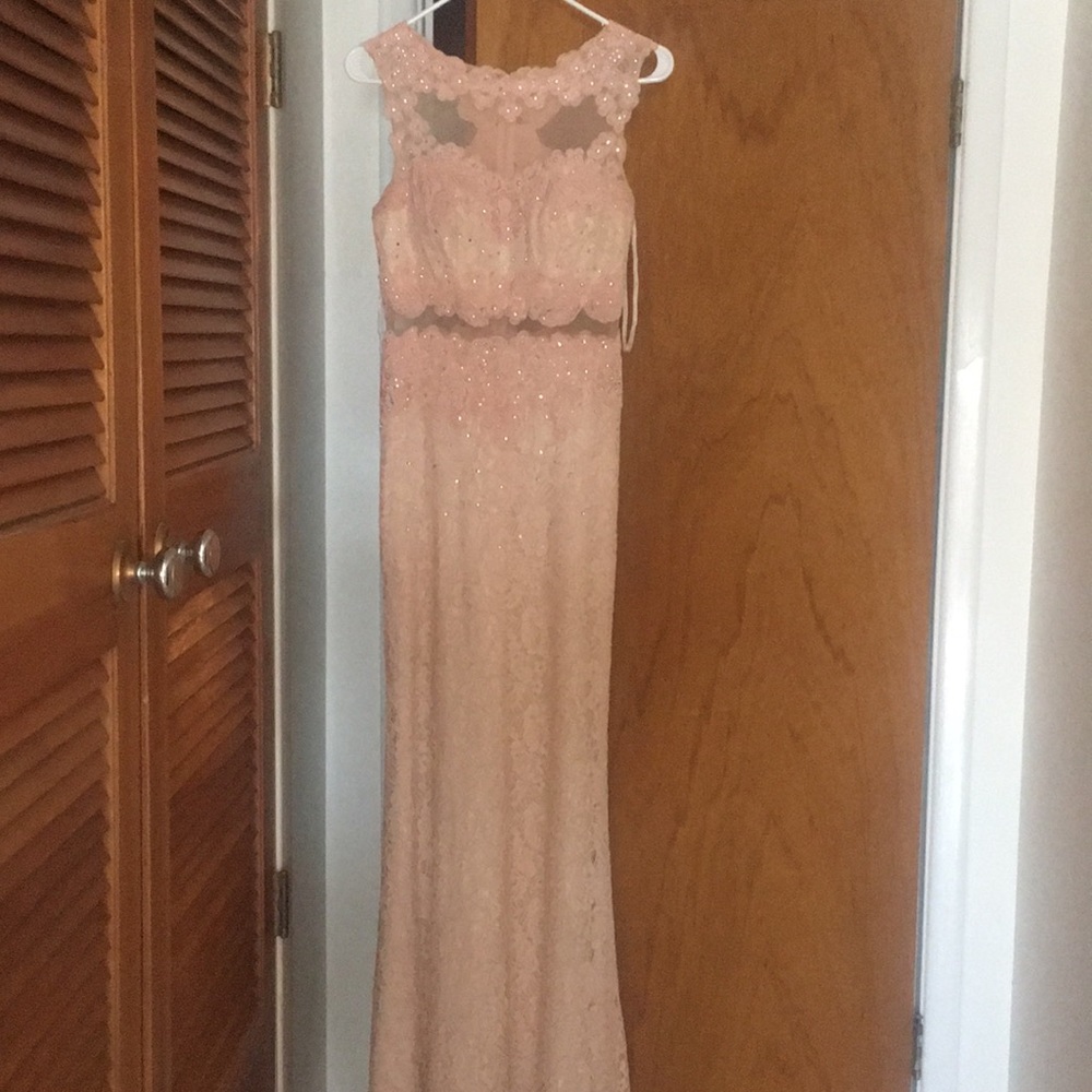 Beautiful Dress!